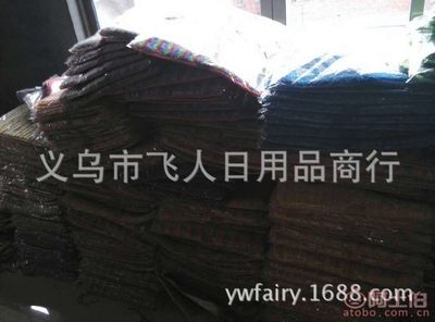 花仙女浙江地墊地毯門(mén)墊批發(fā)與金華植絨地墊印花地墊廠家直銷(xiāo)——義烏市飛人日用品商行產(chǎn)品介紹